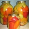 Перец, фаршированный капустой и яблоками